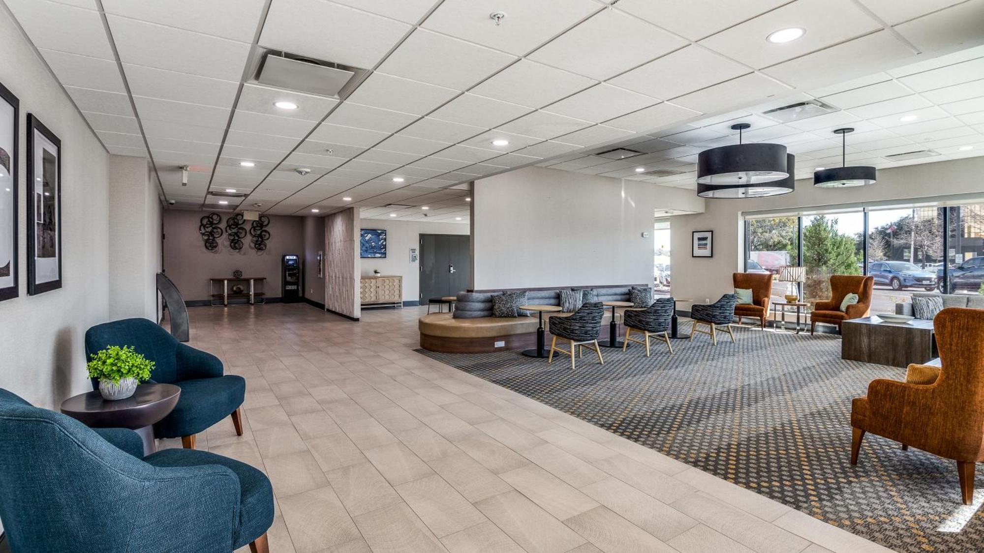 Staybridge Suites Dallas Market Ctr Love Field, An Ihg Hotel Exterior photo